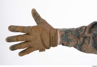 Photos Casey Schneider US Troops detail of uniform gloves hand…